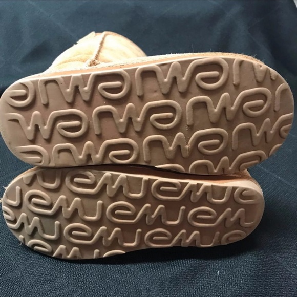 Girls Emu Boot Size 13c - Picture 6 of 6